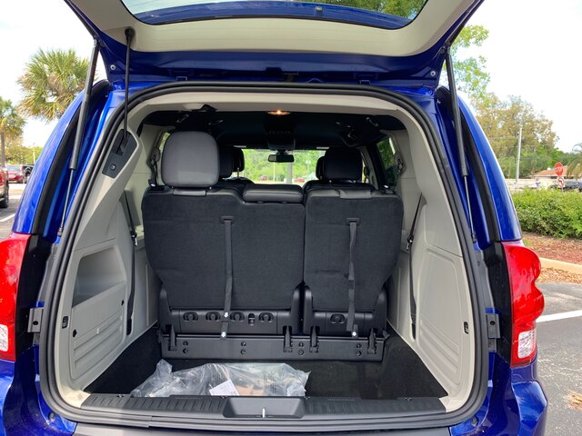 New 2019 Dodge Grand Caravan SXT w/ Stow-N-Go seating Minivan in Green ...